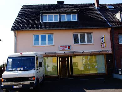 Laden zur Miete provisionsfrei 860 € 4 Zimmer 86 m² Verkaufsfläche Am Acker 19 Stotzheim Hürth 50354