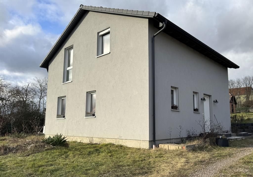 Einfamilienhaus zum Kauf 265.000 € 4 Zimmer 123,9 m²<br/>Wohnfläche 1.649 m²<br/>Grundstück Schkölen Schkölen 07619