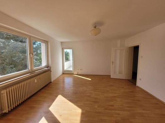 Wohnung zur Miete 555 € 3 Zimmer 74,1 m² 2. Geschoss frei ab sofort Wilhelm-Leuschner-Straße 9 Alsfeld 36304