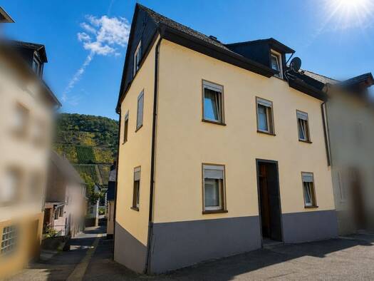 Einfamilienhaus zum Kauf 185.000 € 7 Zimmer 140 m² 66 m² Grundstück Briedel 56867