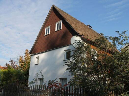 Haus zum Kauf 19.900 € 7 Zimmer 104 m² 336 m² Grundstück Friedrich-Linke Straße 5 Hirschfelde 02788