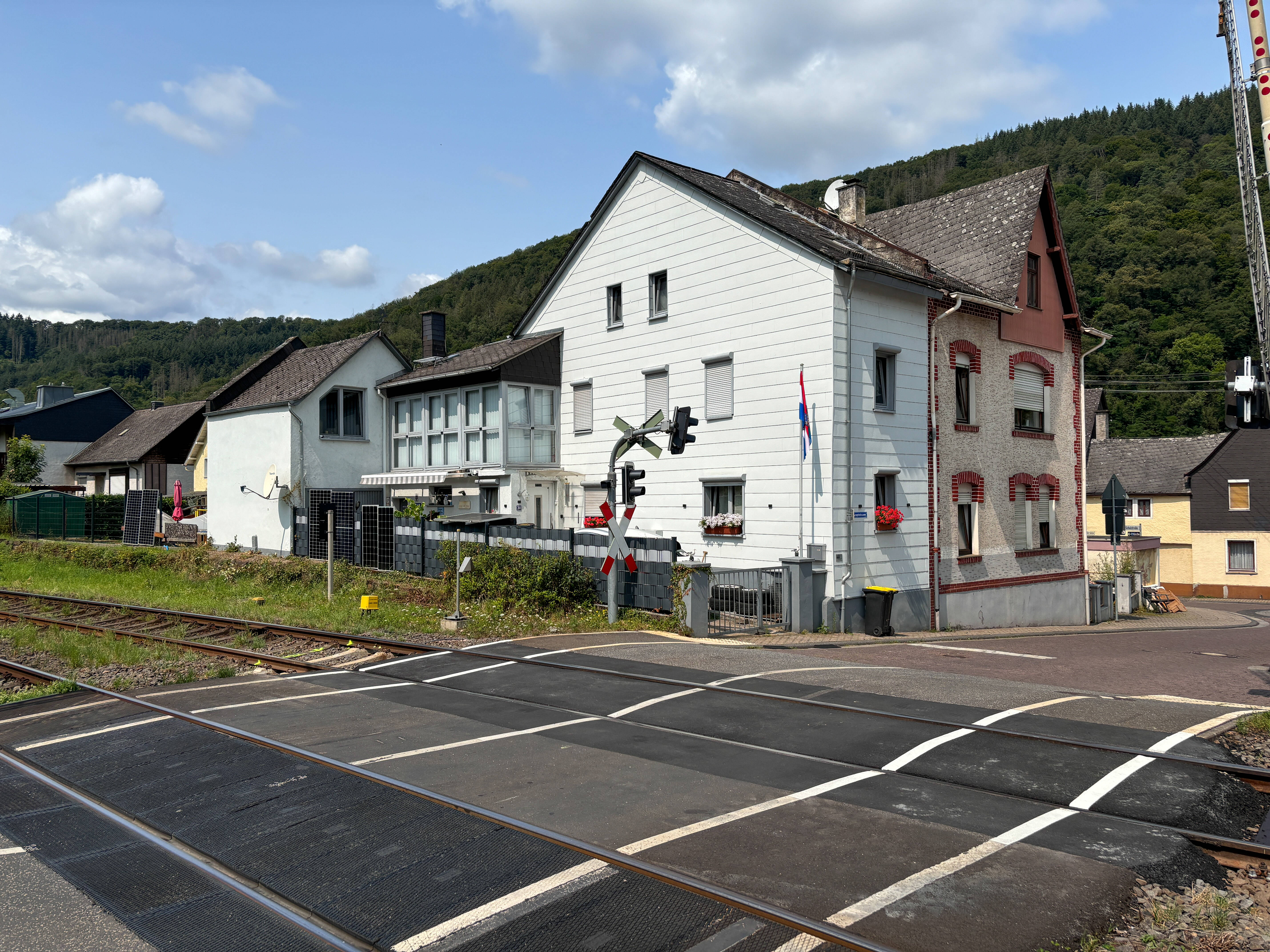 Haus zum Kauf 160.000 € 5 Zimmer 112 m²<br/>Wohnfläche 250 m²<br/>Grundstück Nievern 56132