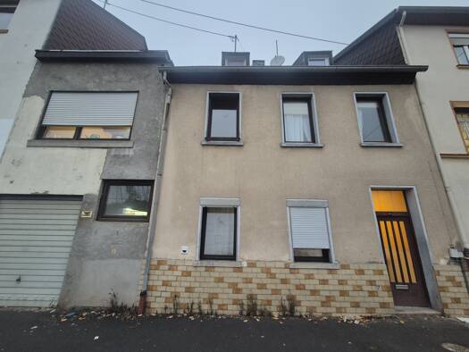 Einfamilienhaus zum Kauf 69.000 € 9 Zimmer 120 m² 97 m² Grundstück frei ab sofort Idar-Oberstein 55743