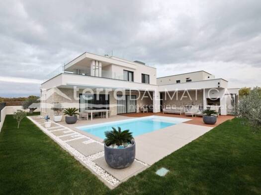 Haus zum Kauf 890.000 € 4 Zimmer 140 m² Privlaka Šibenik