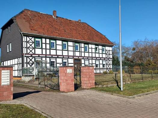 Mehrfamilienhaus zum Kauf 295.000 € 13 Zimmer 353 m² 2.116 m² Grundstück Pöhlde Herzberg am Harz 37412