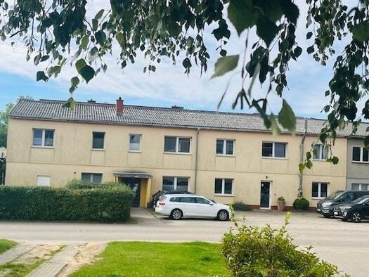 Mehrfamilienhaus zum Kauf als Kapitalanlage geeignet 290.000 € 14 Zimmer 1.067,4 m² 750 m² Grundstück Goldberg Goldberg 19399