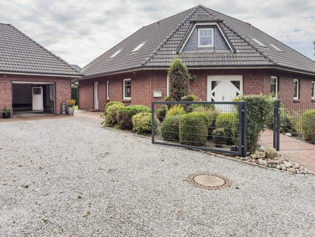 Einfamilienhaus zum Kauf 609.000 € 7 Zimmer 242 m² 1.200 m² Grundstück Achtrup 25917