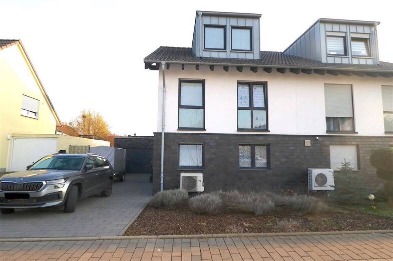 Doppelhaushälfte zur Miete 3.100 € 5 Zimmer 161 m² 423 m² Grundstück frei ab sofort Hans-Diekmann-Str. 18 Hochneukirch Jüchen 41363