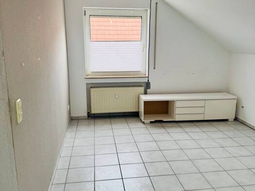 Studio zur Miete 330 € 1 Zimmer 27 m² Geschoss 2/2 frei ab 01.12.2025 Estenfeld 97230