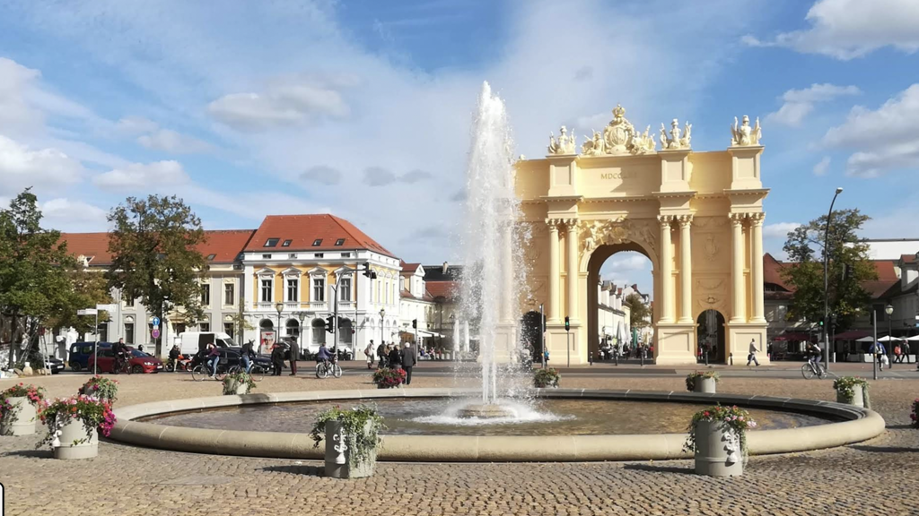 Haus zum Kauf 1.400.000 € 7 Zimmer 350 m² 600 m² Grundstück Nördliche Innenstadt Potsdam 14467