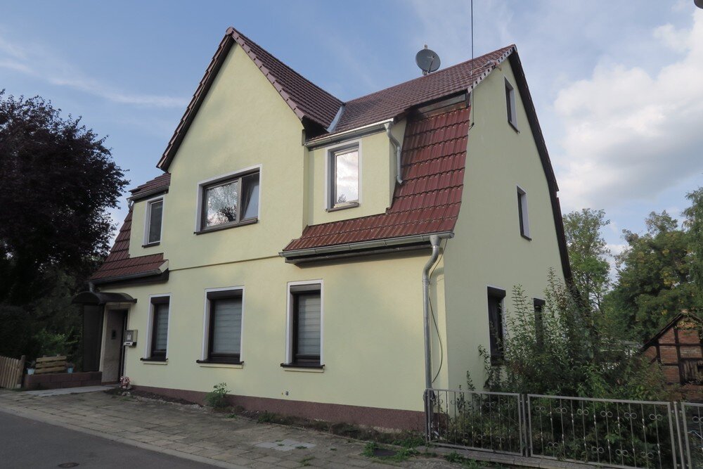 Einfamilienhaus zum Kauf 260.000 € 5 Zimmer 153 m²<br/>Wohnfläche 778 m²<br/>Grundstück Arnstadt Arnstadt 99310