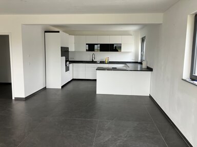 Doppelhaushälfte zur Miete 1.600 € 3 Zimmer 162 m² 386 m² Grundstück Möttingen Möttingen 86753