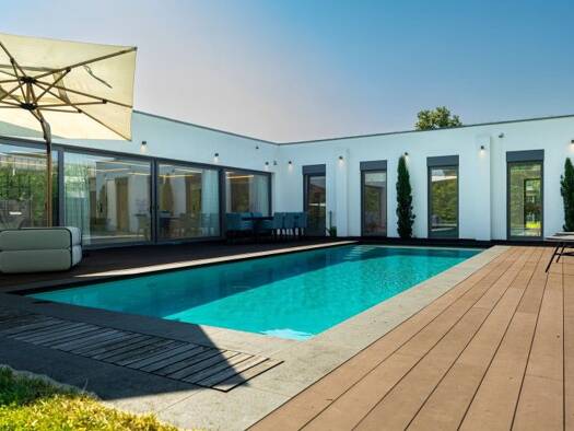 Einfamilienhaus zum Kauf 2.750.000 € 5 Zimmer 325 m² 1.023 m² Grundstück frei ab sofort Strümp Meerbusch 40670
