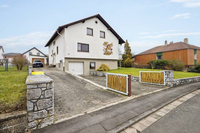 Mehrfamilienhaus zum Kauf 529.000 € 11 Zimmer 285 m² 861 m² Grundstück Ebersgöns Butzbach 35510