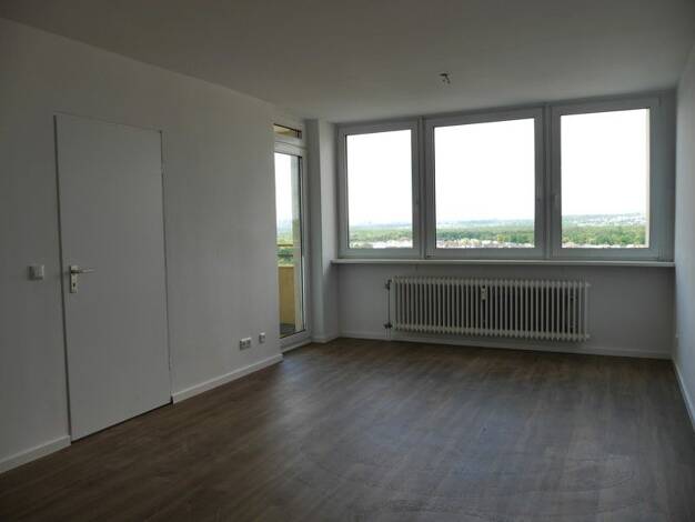 Wohnung zur Miete 685 € 2 Zimmer 65,3 m² 16. Geschoss frei ab 06.11.2026 Goethestraße 136 Bischofsheim Maintal 63477