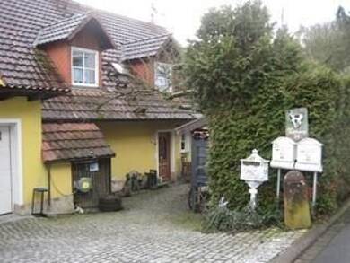 Wohnung zur Miete 800 € 3 Zimmer 80 m² Dachgeschoss, 1. Geschoss frei ab sofort Unterdürrbach Würzburg 97080