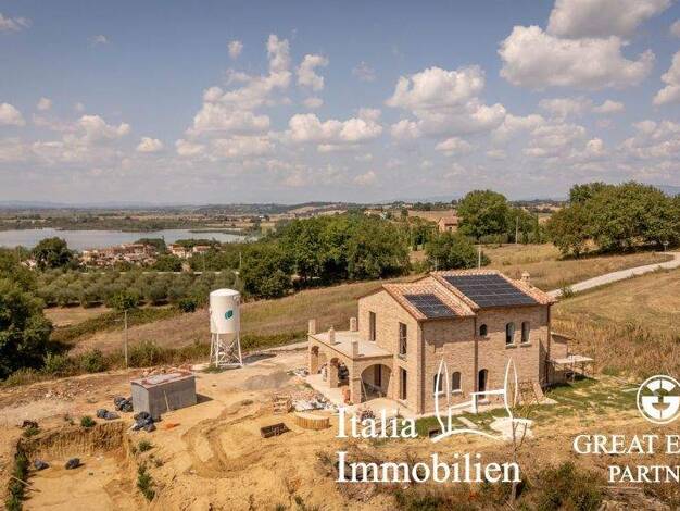 Bauernhaus zum Kauf 1.500.000 € 6 Zimmer 254 m² 5.000 m² Grundstück Castiglione Del Lago 06061