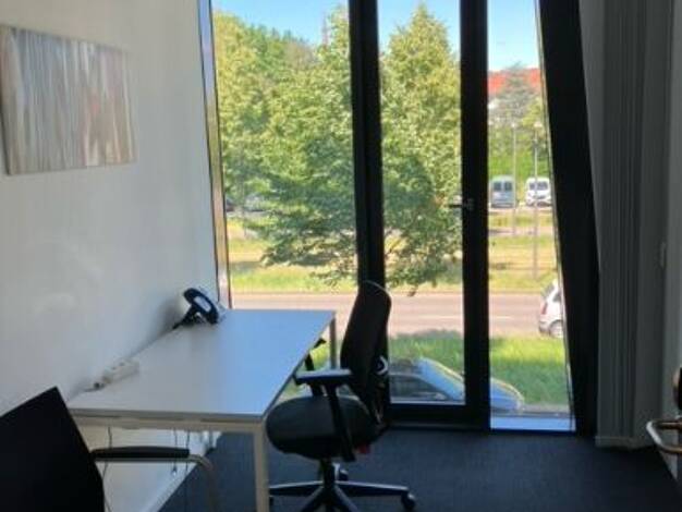 Bürofläche zur Miete provisionsfrei 1.222 € 26 m² Bürofläche Ludwig-Erhard-Allee Oststadt Karlsruhe 76131