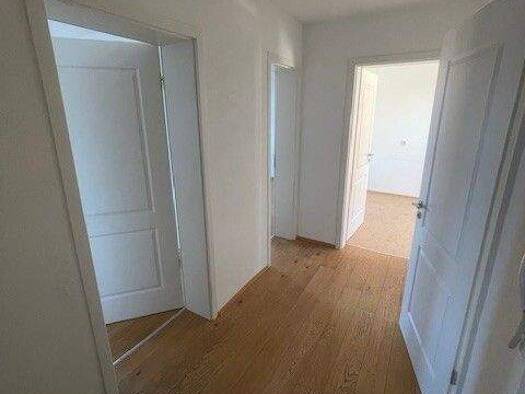 Wohnung zur Miete 381 € 2 Zimmer 63,5 m² Bautzen 02625
