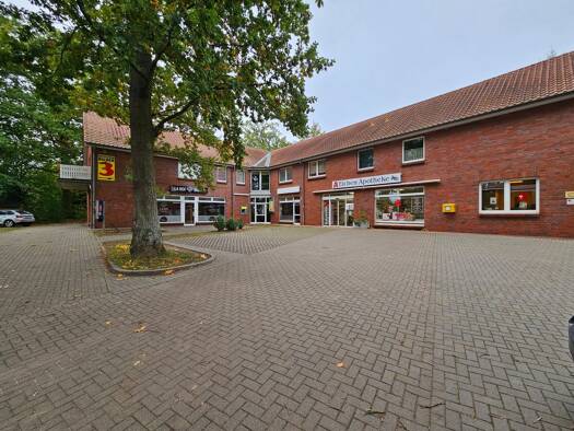 Wohnung zur Miete 540 € 2 Zimmer 59,4 m² frei ab 01.11.2025 Bahnhofstraße 15 Lübstorf 19069