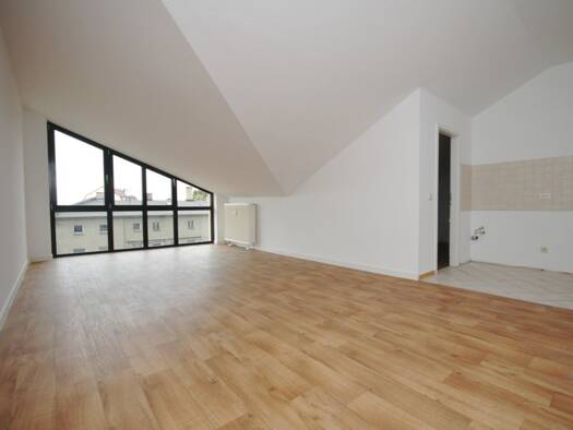 Wohnung zur Miete 380 € 1 Zimmer 37,2 m² frei ab sofort Straße des Friedens 1 Angermünde 16278