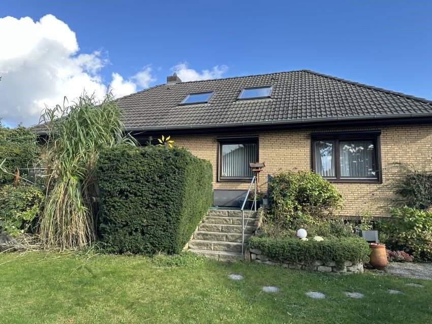 Bungalow zum Kauf 575.000 € 4 Zimmer 102 m²<br/>Wohnfläche 696 m²<br/>Grundstück Empelde Ronnenberg 30952