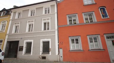 Wohnung zur Miete 290 € 1 Zimmer 34 m² 2. Geschoss frei ab 01.04.2025 Planungsbezirk 102 Straubing 94315