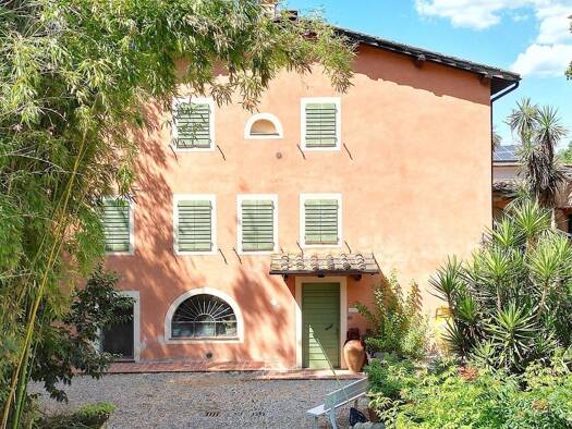 Haus zum Kauf 1.390.000 € 700 m² Lucca 55100