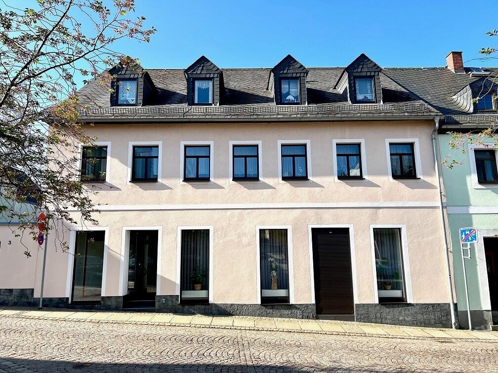 Stadthaus zum Kauf 285.000 € 9 Zimmer 160,8 m²<br/>Wohnfläche 630 m²<br/>Grundstück Reichenbach Reichenbach 08468