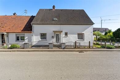 Doppelhaushälfte zum Kauf 145.000 € 5 Zimmer 84 m² 220 m² Grundstück frei ab sofort Echlishausen Bibertal , Schwab 89346