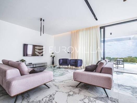 Haus zur Miete 3.500 € 4 Zimmer 625 m² Setaliste Kostrenskih pomoraca Kostrena
