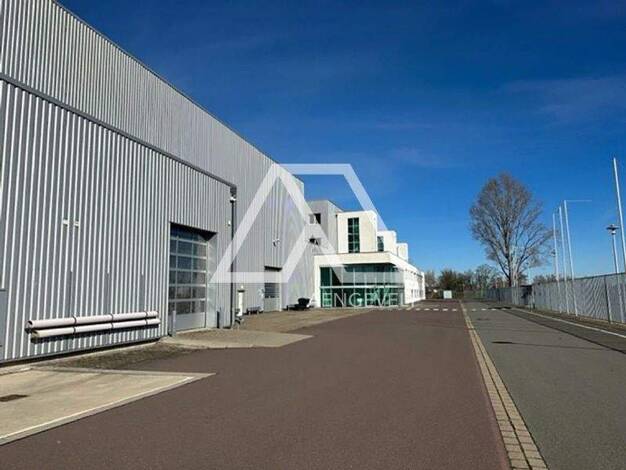 Halle/Industriefläche zur Miete provisionsfrei 9.240 m² Lagerfläche teilbar ab 3.000 m² Industriehafen Magdeburg 39126