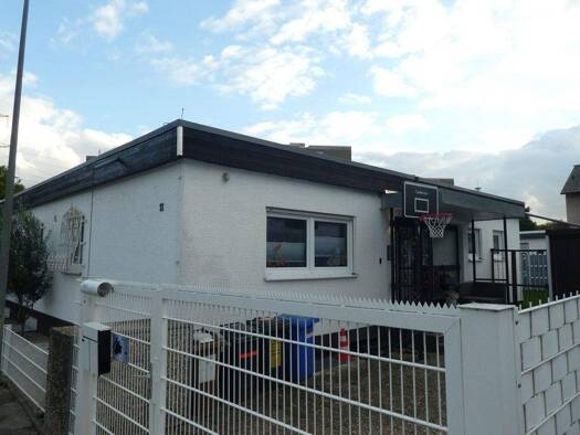 Bungalow zum Kauf 480.000 € 6 Zimmer 139 m² 446 m² Grundstück Pfingstweide Ludwigshafen am Rhein 67069