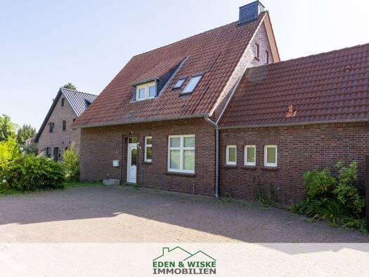 Einfamilienhaus zum Kauf 339.000 € 6 Zimmer 200 m² 953 m² Grundstück Bargebur Norden 26506