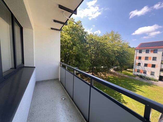 Wohnung zur Miete 631 € 3 Zimmer 72,3 m² 3. Geschoss frei ab 21.07.2026 Dodeshausweg 73 Dodesheide Osnabrück 49088