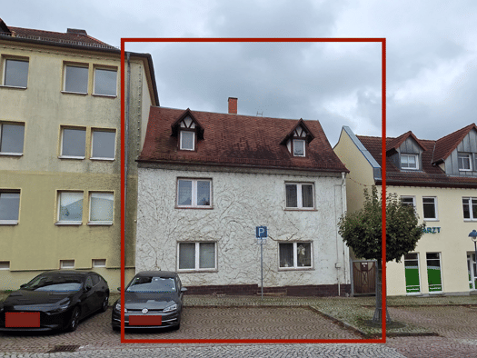 Haus zum Kauf 95.500 € 6 Zimmer 143 m² 570 m² Grundstück frei ab sofort Markt 6 Rötha Rötha 04571