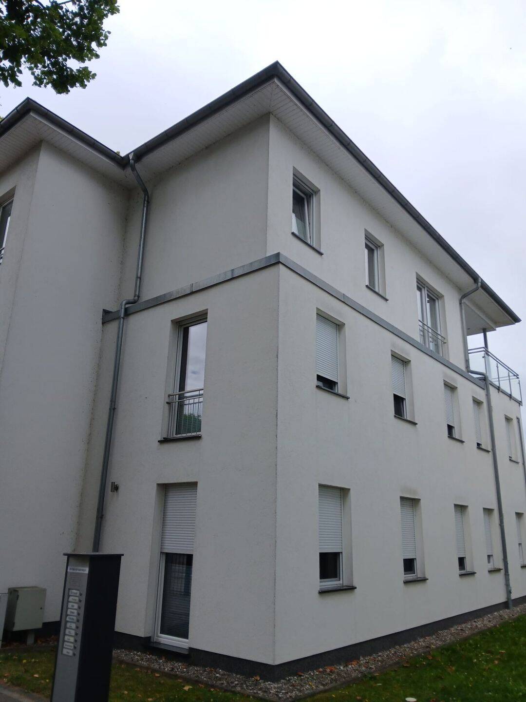 Mehrfamilienhaus zur Miete - View 2