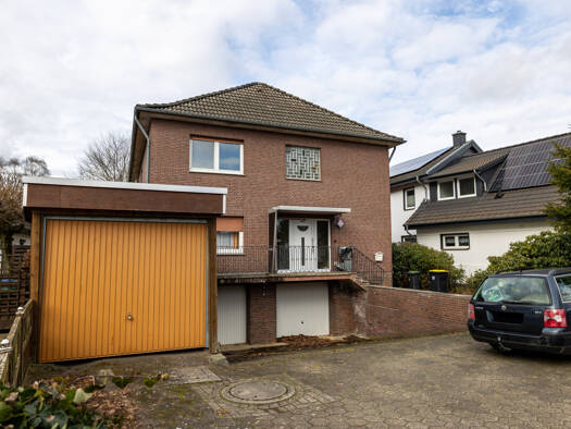 Mehrfamilienhaus zum Kauf 418.000 € 6 Zimmer 200 m² 1.369 m² Grundstück Stickgras/Annenriede Delmenhorst 27751