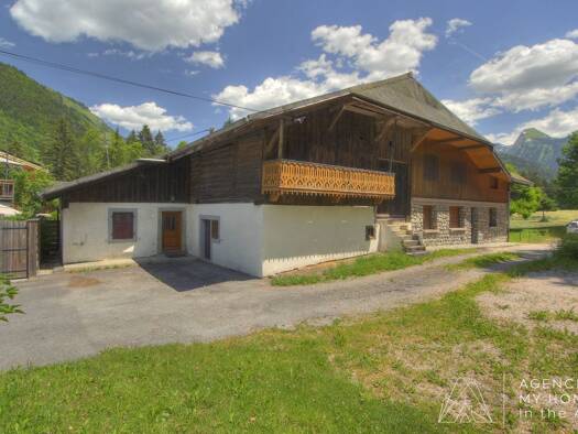 Haus zum Kauf 450.000 € 77 m² 397 m² Grundstück Montriond 74110