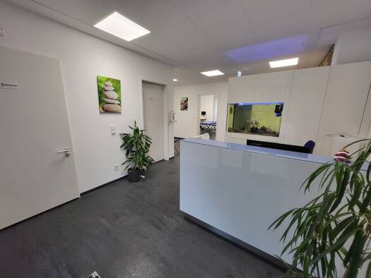 Büro zur Miete provisionsfrei 1.400 € 3 Zimmer 100 m² Bürofläche Waldstadt Karlsruhe 76139
