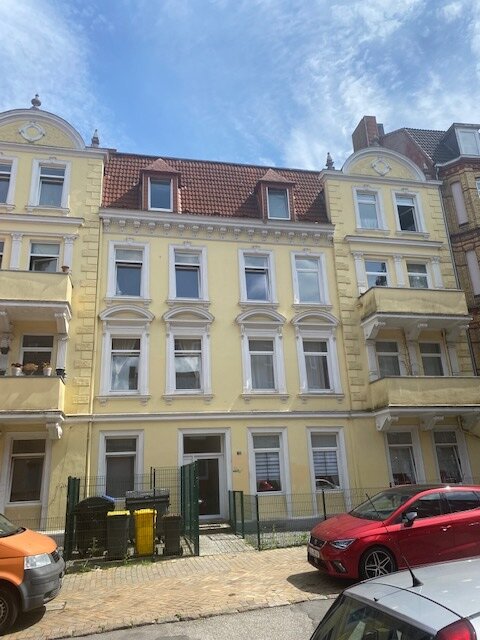 Wohnung zur Miete 740 € 3 Zimmer 64 m²<br/>Wohnfläche EG<br/>Geschoss ab sofort<br/>Verfügbarkeit Kaiserstr. 73 Gaarden - Ost Bezirk 2 Kiel 24143