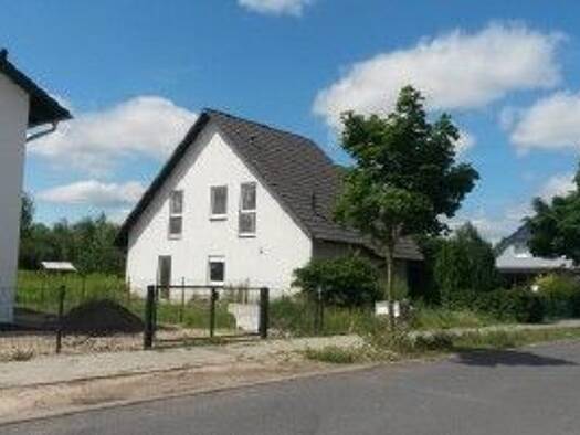 Doppelhaushälfte zur Miete 1.788 € 4 Zimmer 149 m² 427 m² Grundstück frei ab 01.10.2026 Carl-Friedrich-Benz-Straße 33 Zeestow Brieselang 14656