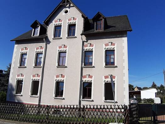 Wohnung zur Miete 561 € 4 Zimmer 96,8 m² Geschoss 1/2 Pfaffenhain Jahnsdorf/Erzgeb. 09387