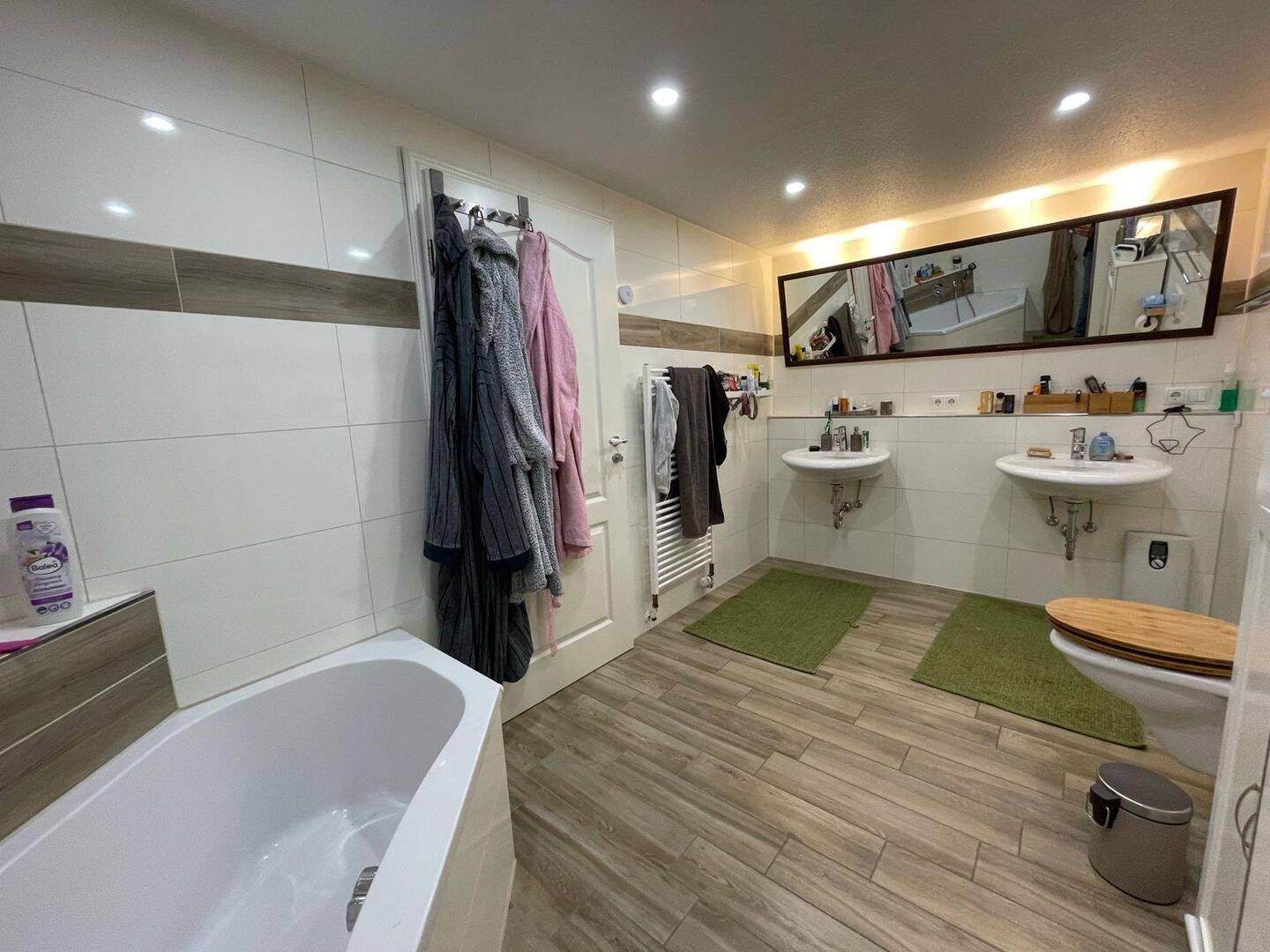 Property thumbnail 11