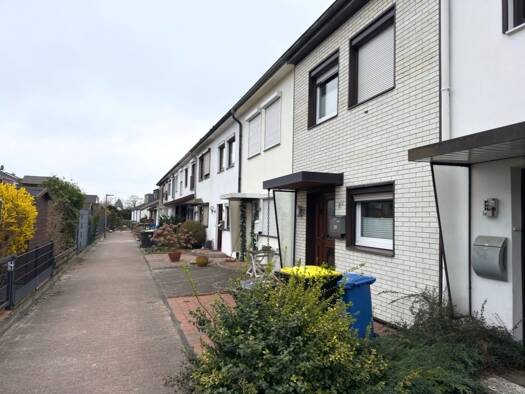 Reihenmittelhaus zum Kauf 259.000 € 5 Zimmer 88 m² 168 m² Grundstück Brendel/Adelheide Delmenhorst 27755