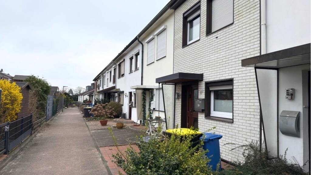 Reihenmittelhaus zum Kauf 259.000 € 5 Zimmer 88 m² 168 m² Grundstück Brendel/Adelheide Delmenhorst 27755