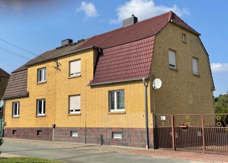 Doppelhaushälfte zum Kauf 138.000 € 6 Zimmer 150 m²<br/>Wohnfläche 1.854 m²<br/>Grundstück Bachstraße 6 Möhlau Gräfenhainichen 06772