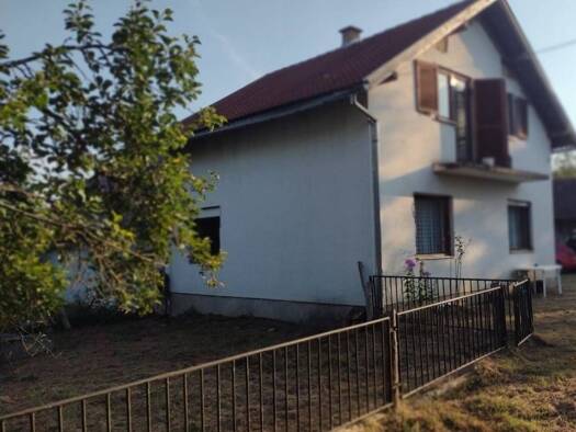 Haus zum Kauf 89.000 € 5 Zimmer 120 m² Blatusa, Gvozd Gvozd