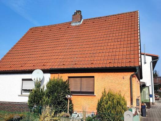 Einfamilienhaus zum Kauf 69.000 € 4 Zimmer 84 m² 365 m² Grundstück frei ab sofort Kronach Kronach 96317