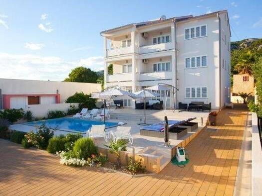 Haus zum Kauf 675.000 € 10 Zimmer 399 m² Banjol, Rab Rab